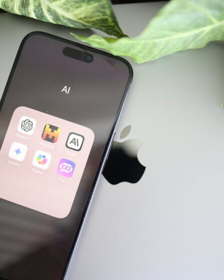smartfon z aplikacjami AI
